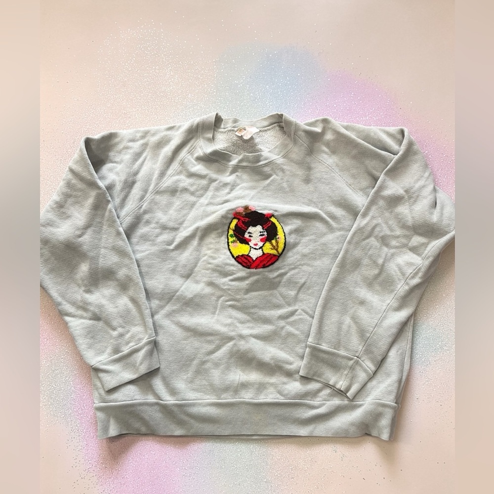 Light Gray Crewneck Sweater with Embroidered asian Portrait OOAK